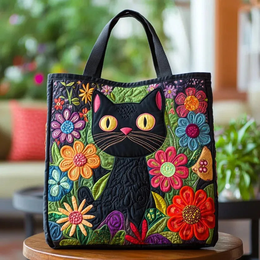 キルティングバッグ - 魔法の黒猫デザイン – 椿鞄 キルティングバッグ - 魔法の黒猫デザイン – 椿鞄